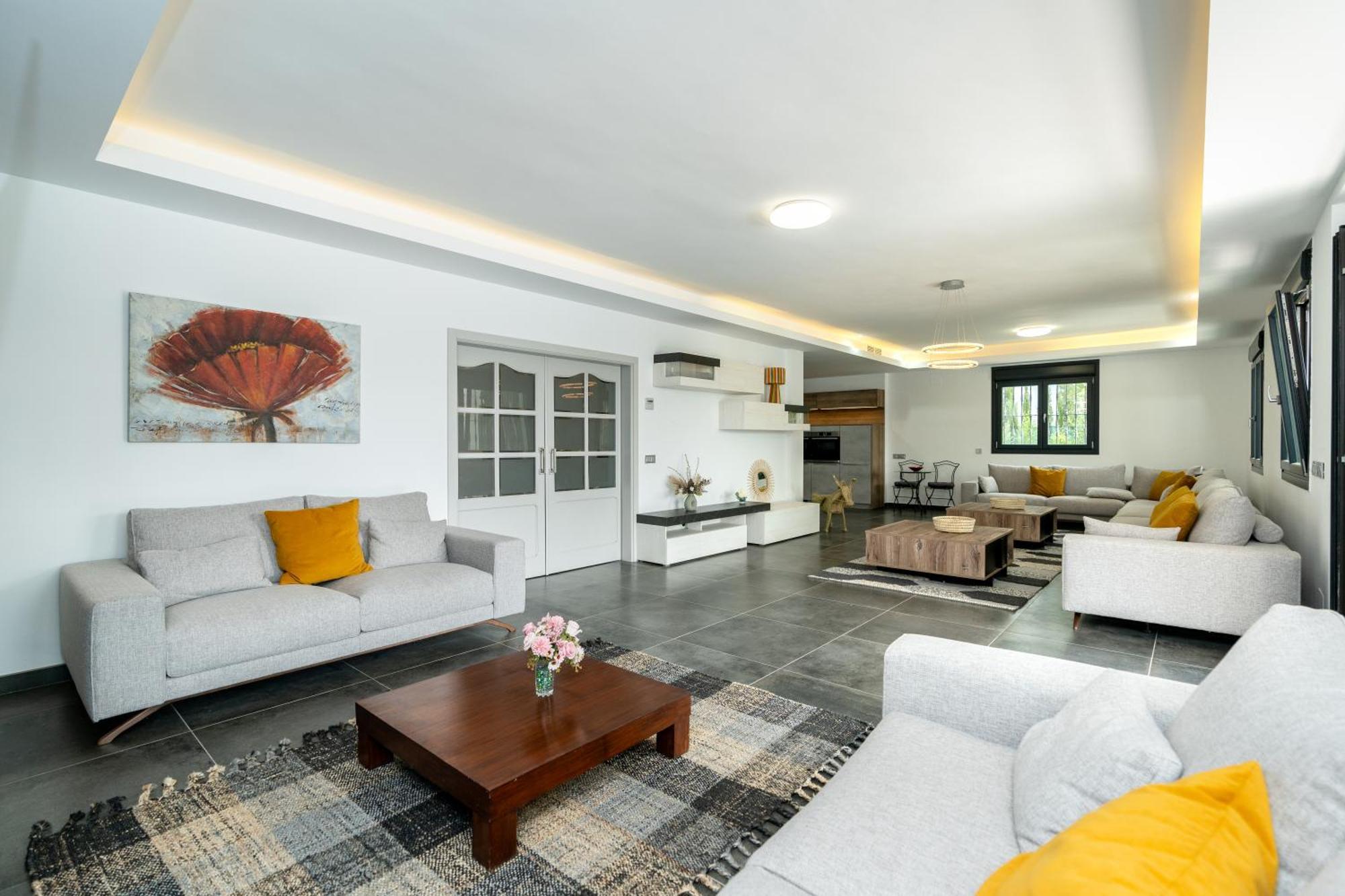 Apartamento Newly Renovated 6 Bdrm Grand W Pool And Views Marbella